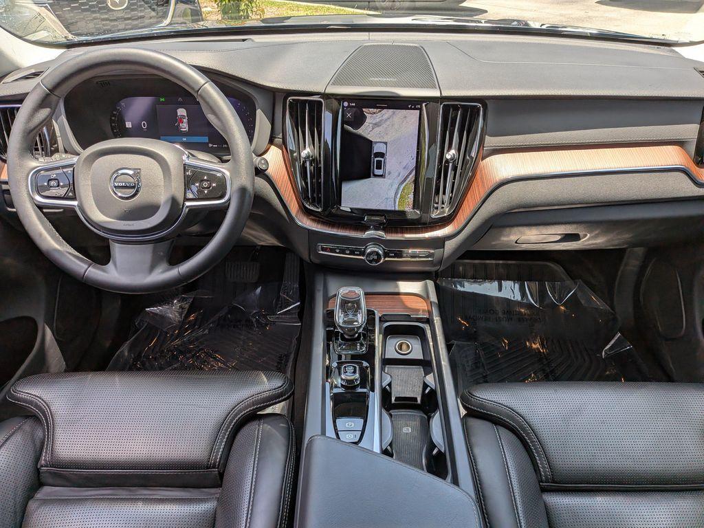 used 2023 Volvo XC60 car, priced at $35,801