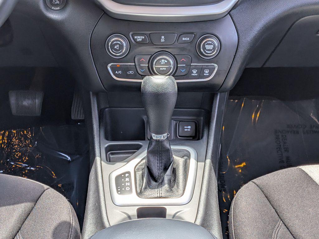 used 2014 Jeep Cherokee car, priced at $8,945