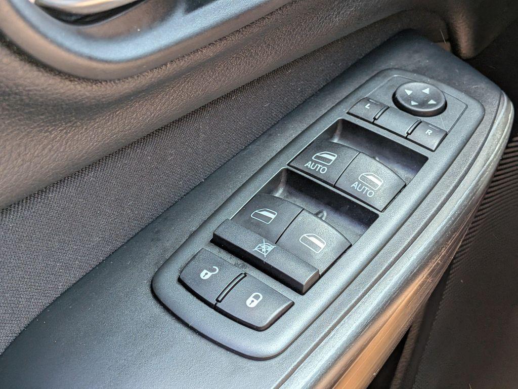 used 2014 Jeep Cherokee car, priced at $8,945