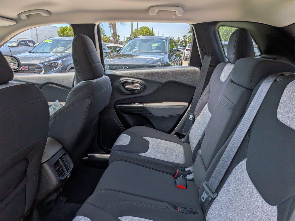 used 2014 Jeep Cherokee car, priced at $7,991