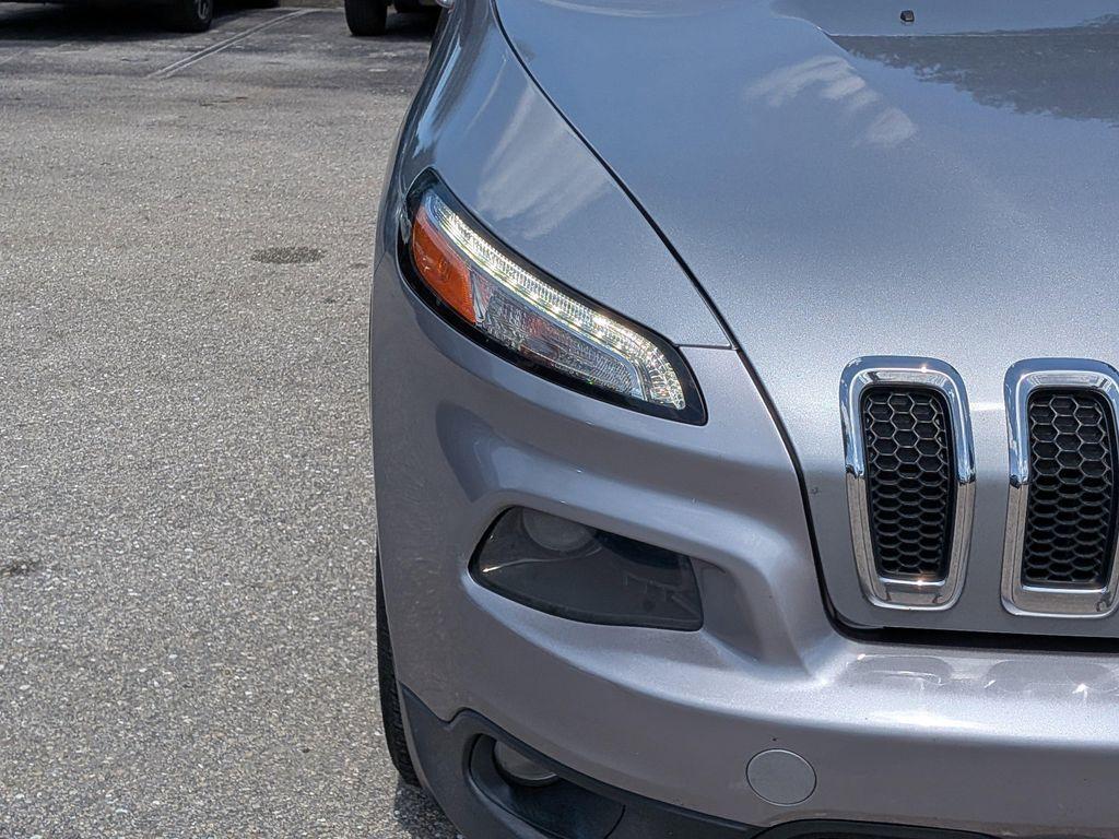 used 2014 Jeep Cherokee car, priced at $7,991