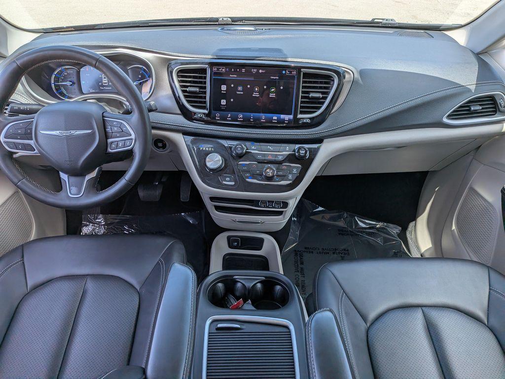 used 2024 Chrysler Pacifica Hybrid car, priced at $19,341