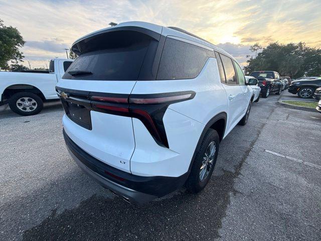 used 2024 Chevrolet Traverse car, priced at $30,821