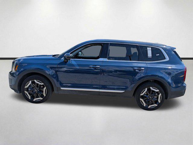 used 2025 Kia Telluride car, priced at $29,911