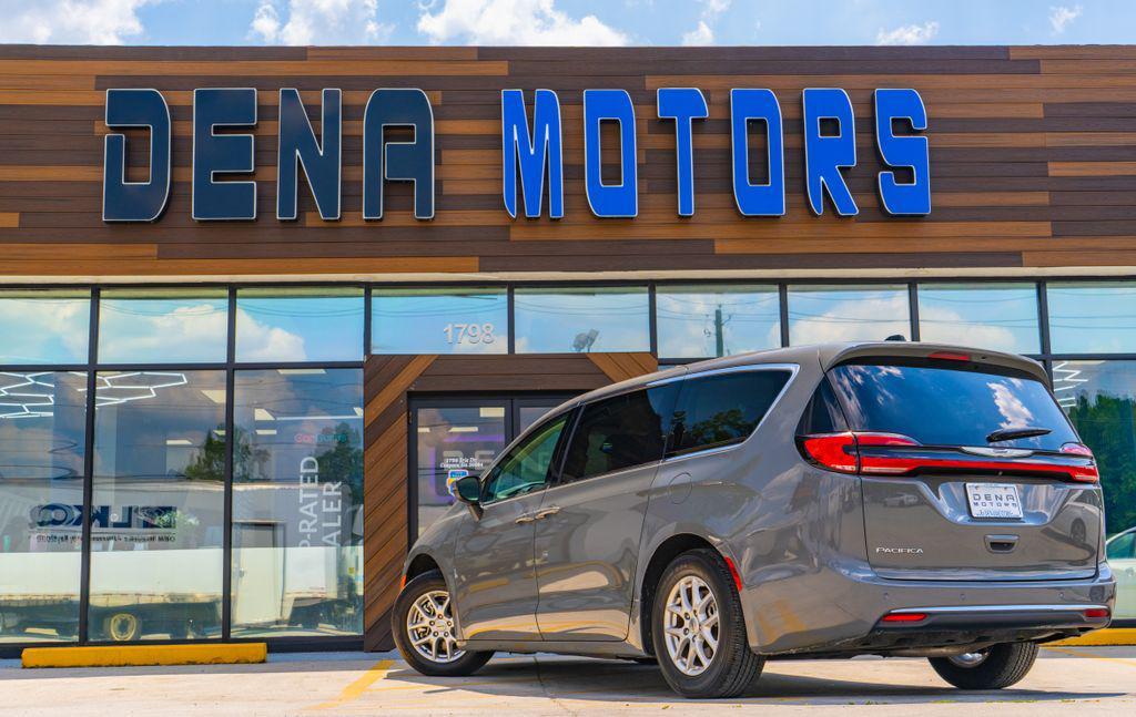 used 2023 Chrysler Pacifica car, priced at $22,832