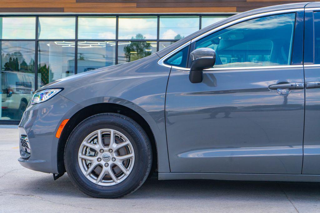 used 2023 Chrysler Pacifica car, priced at $22,832