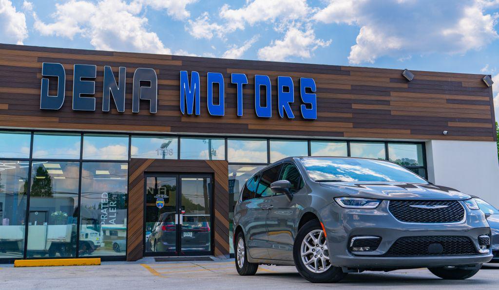 used 2023 Chrysler Pacifica car, priced at $22,832