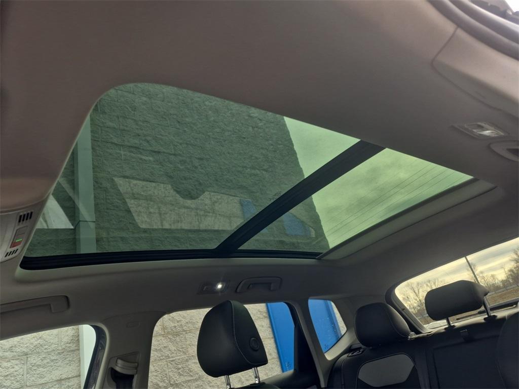 used 2022 Volkswagen Taos car, priced at $18,077