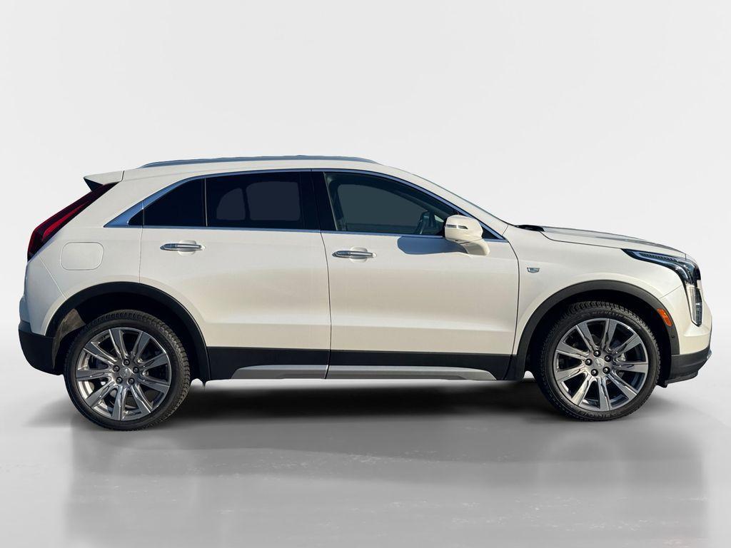 used 2022 Cadillac XT4 car, priced at $25,504