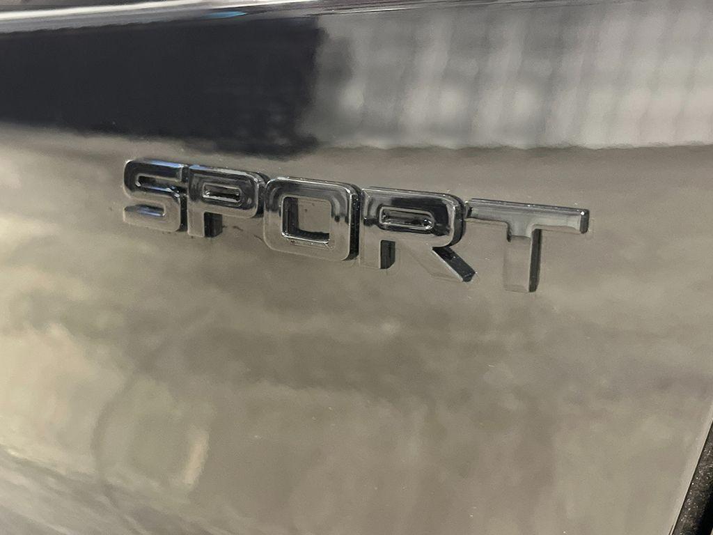 new 2026 Honda CR-V Hybrid car, priced at $39,675