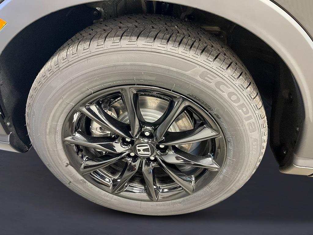 new 2026 Honda CR-V Hybrid car, priced at $39,675