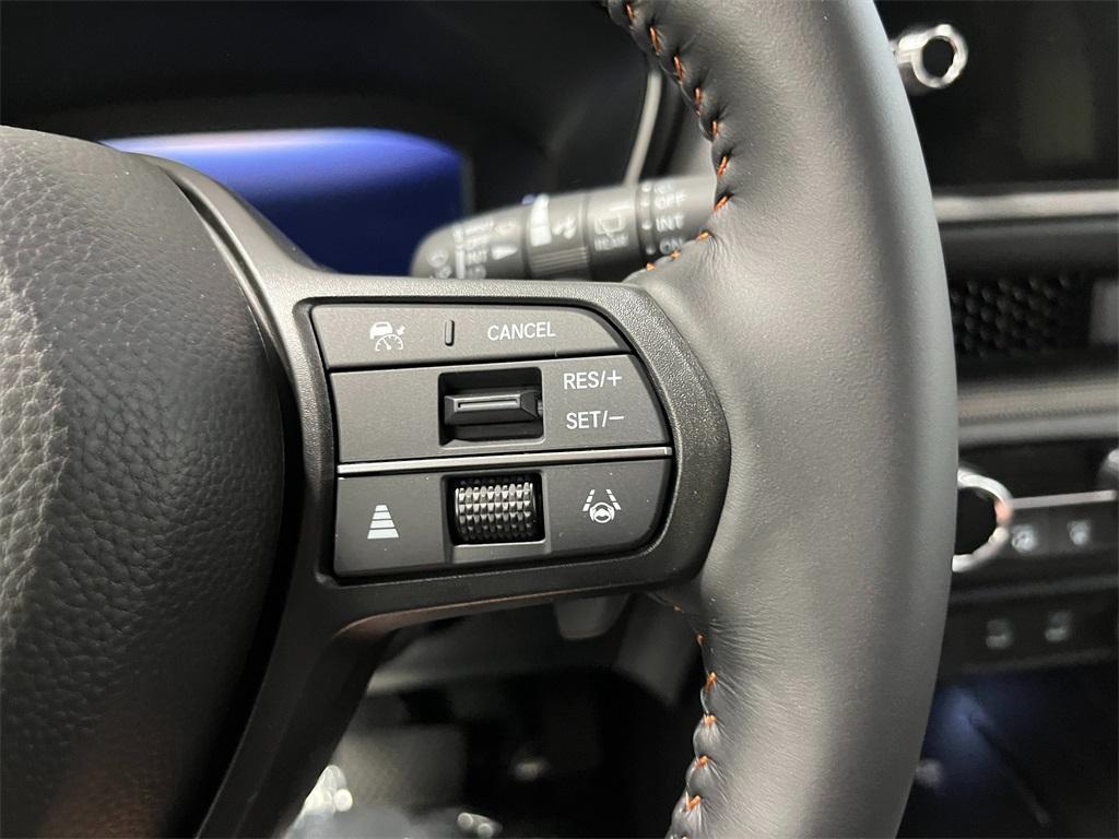 new 2026 Honda CR-V Hybrid car, priced at $39,675