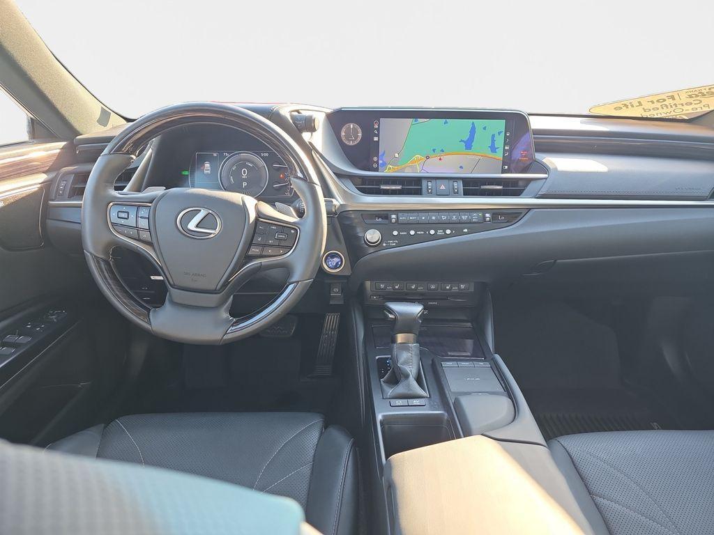 used 2021 Lexus ES 300h car, priced at $33,981