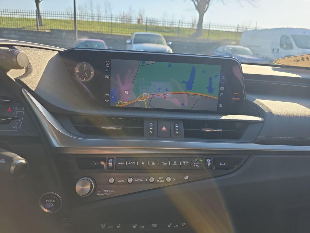 used 2021 Lexus ES 300h car, priced at $33,981