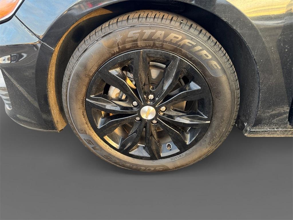 used 2024 Chevrolet Malibu car, priced at $17,312