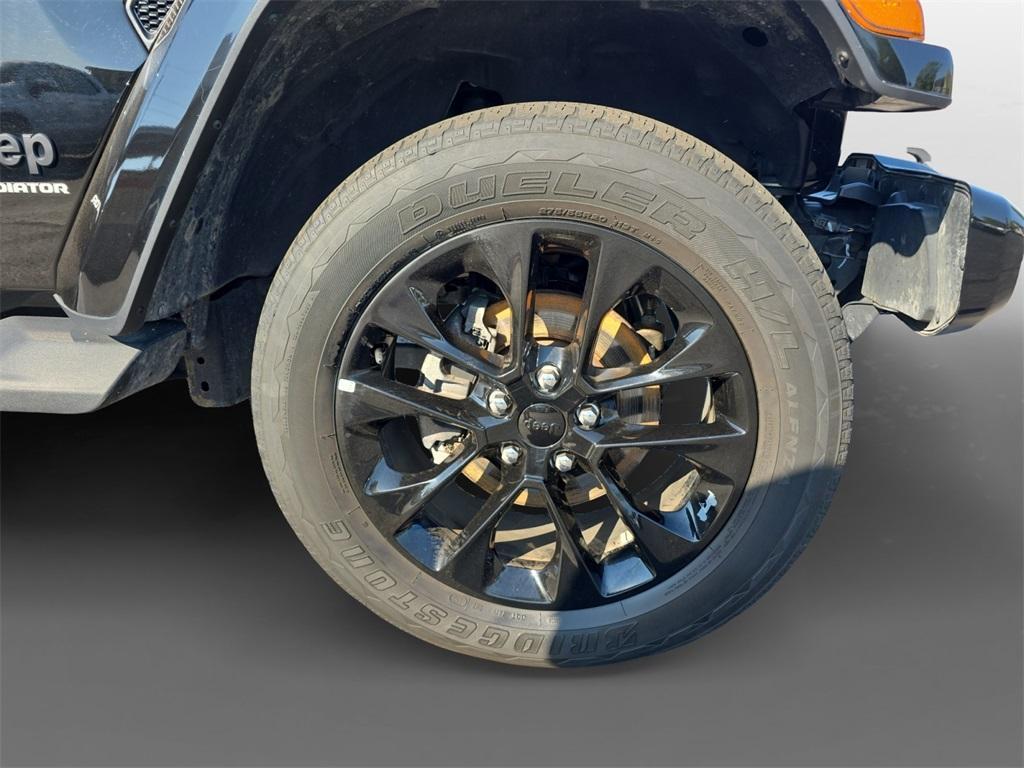 used 2023 Jeep Gladiator car, priced at $31,493