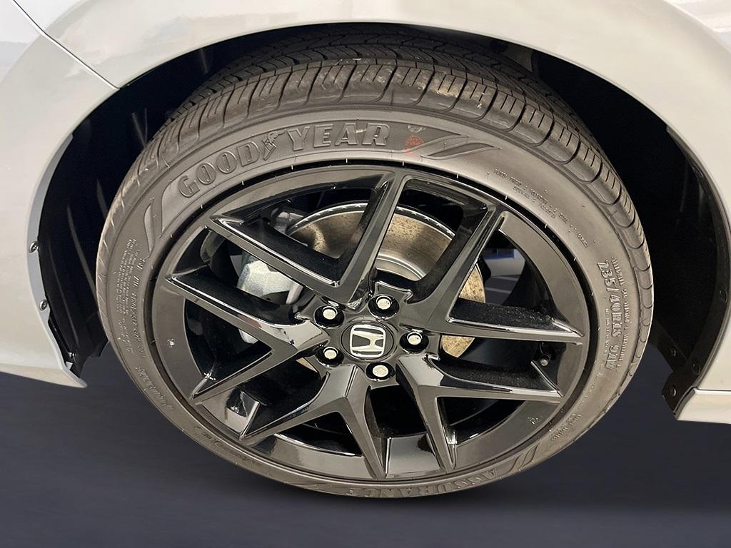 new 2026 Honda Civic Hybrid car, priced at $30,045