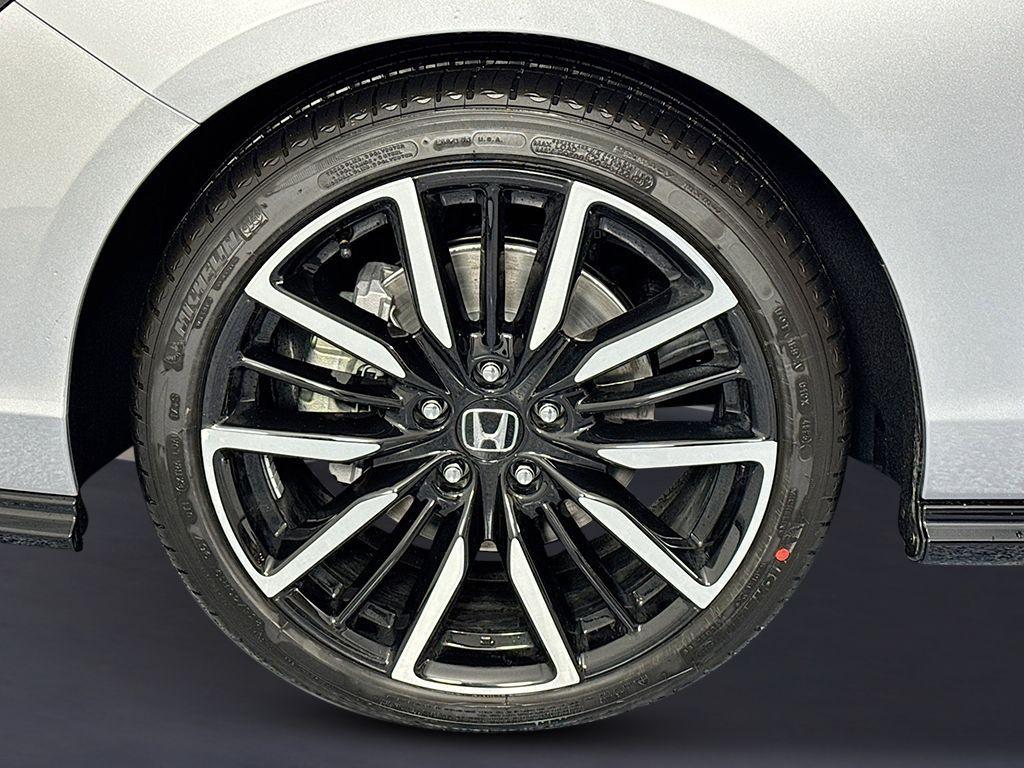 new 2026 Honda Accord Hybrid car, priced at $39,690