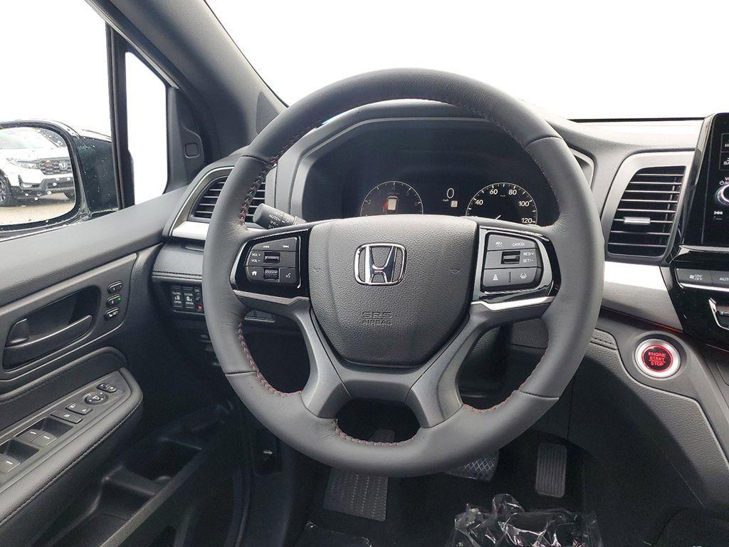new 2026 Honda Odyssey car, priced at $44,390