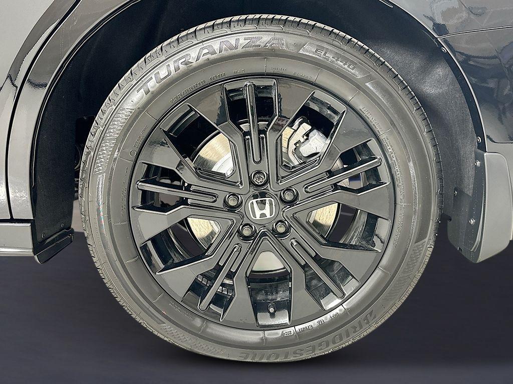 new 2026 Honda Odyssey car, priced at $44,390