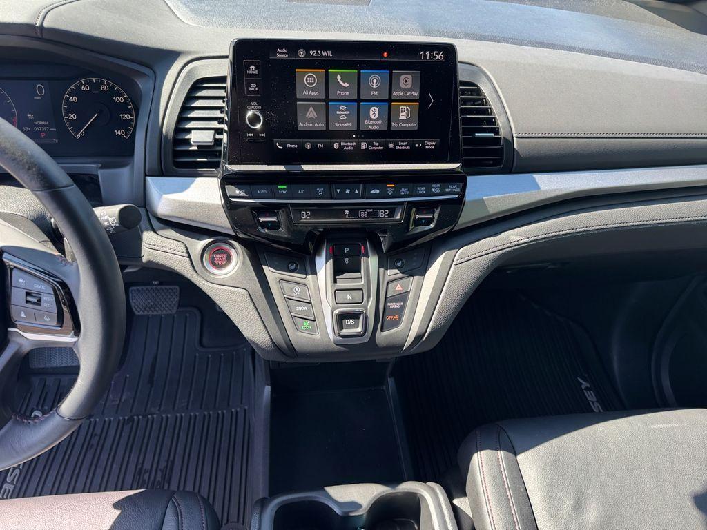 used 2025 Honda Odyssey car, priced at $37,981