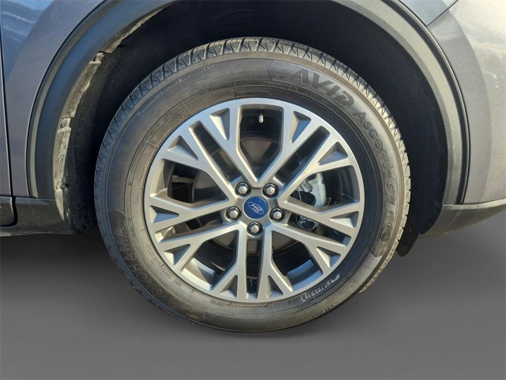 used 2022 Ford Escape car, priced at $19,106