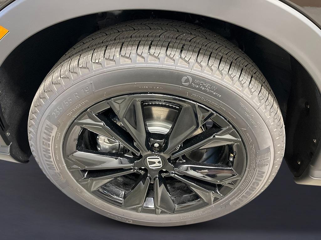 new 2026 Honda CR-V Hybrid car, priced at $43,000