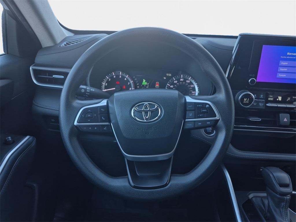 used 2023 Toyota Highlander car, priced at $26,346
