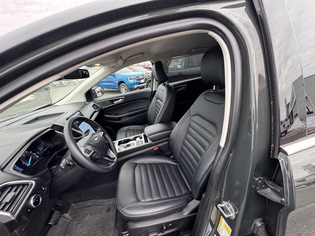 used 2024 Ford Edge car, priced at $27,771