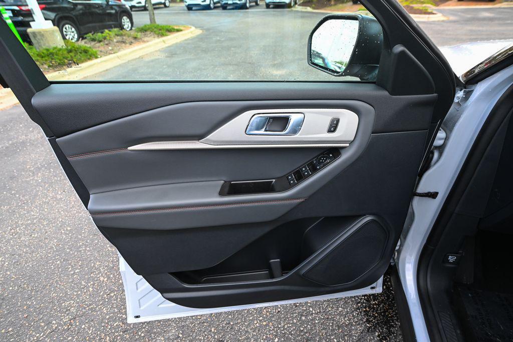 new 2026 Ford Explorer car, priced at $47,956