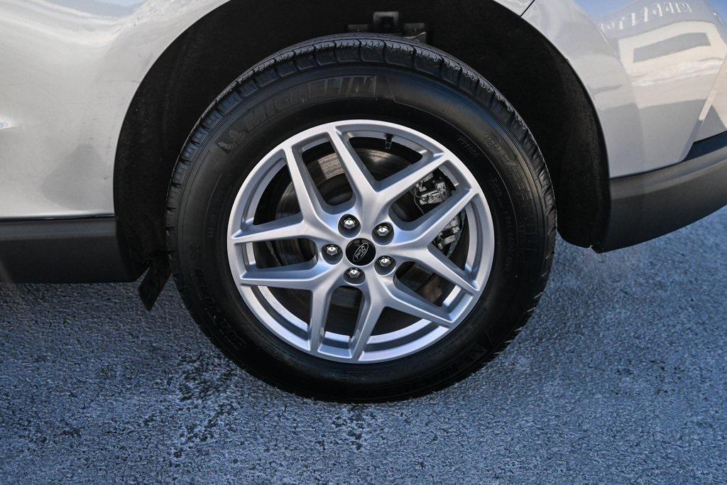 used 2024 Ford Edge car, priced at $25,900