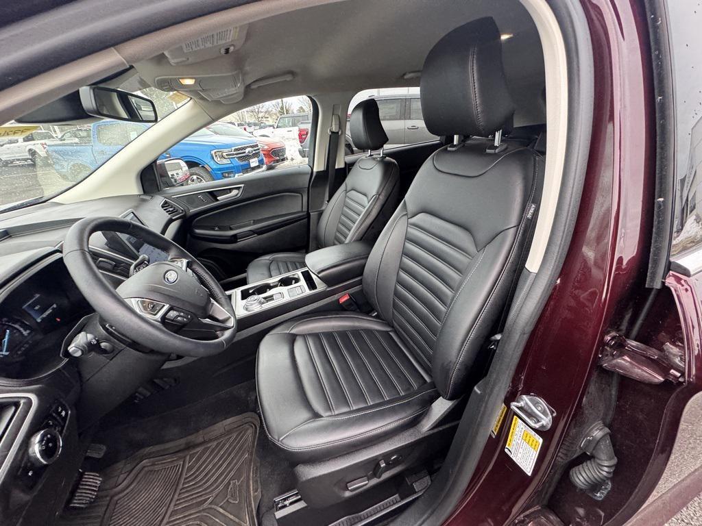 used 2024 Ford Edge car, priced at $27,472