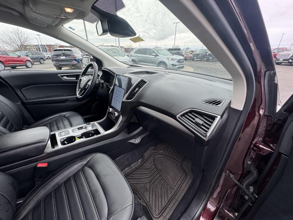 used 2024 Ford Edge car, priced at $27,472