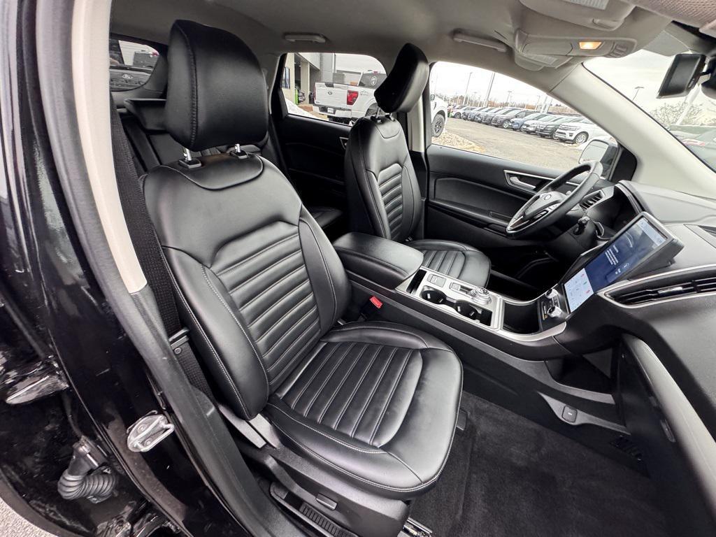 used 2024 Ford Edge car, priced at $27,221