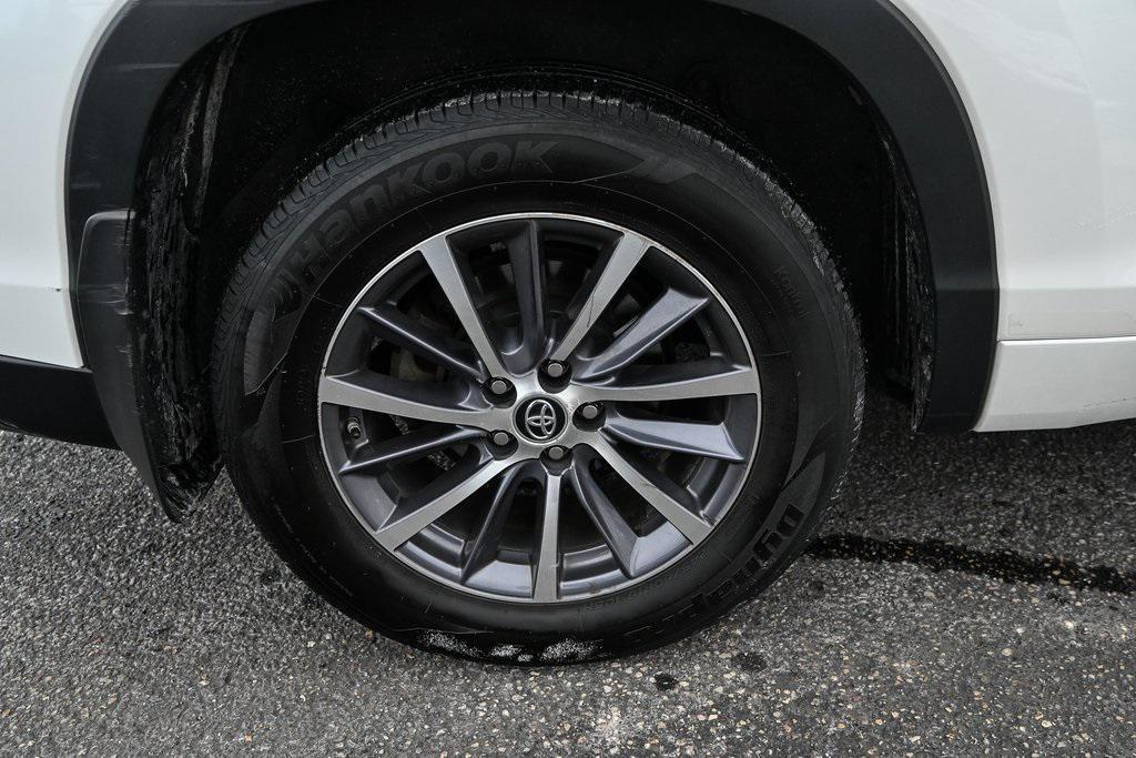 used 2017 Toyota Highlander car, priced at $19,972