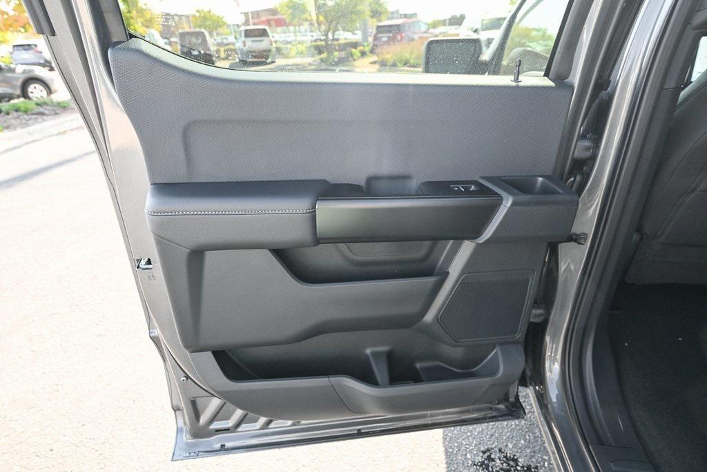 new 2025 Ford F-150 car, priced at $46,564