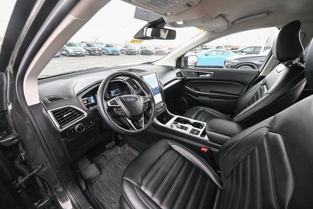 used 2024 Ford Edge car, priced at $26,982