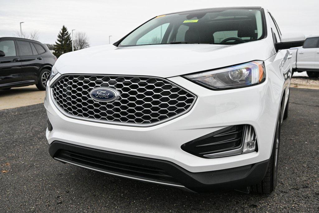 used 2024 Ford Edge car, priced at $28,971
