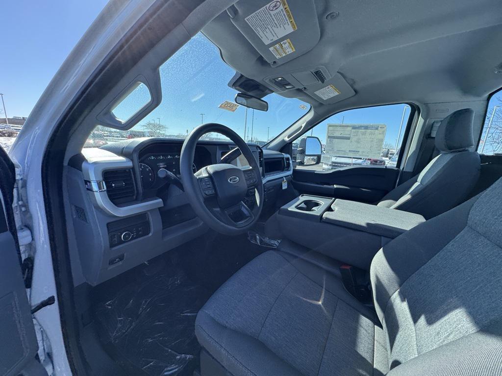 new 2025 Ford F-250 car, priced at $48,976