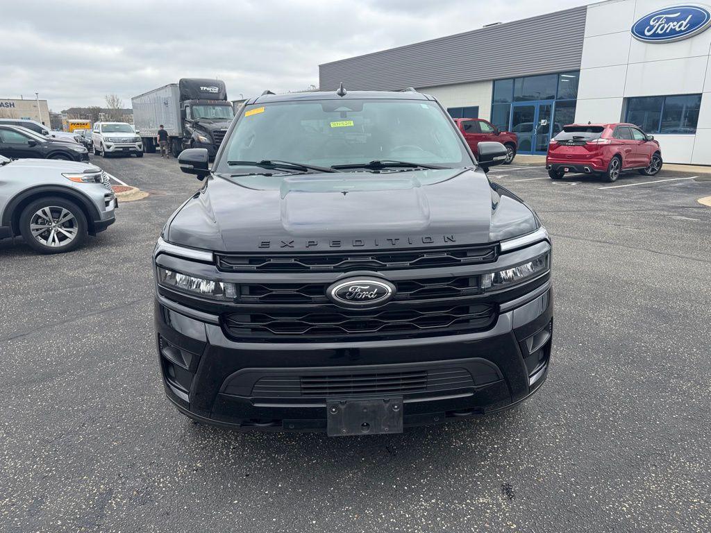 used 2023 Ford Expedition car, priced at $30,881