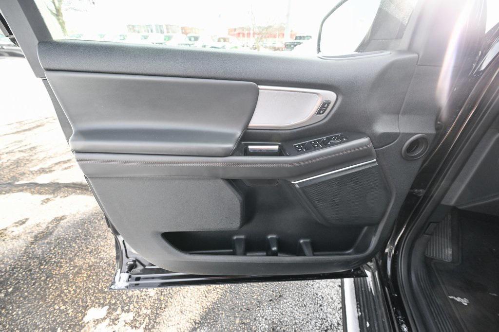 used 2025 Ford Expedition car, priced at $59,881