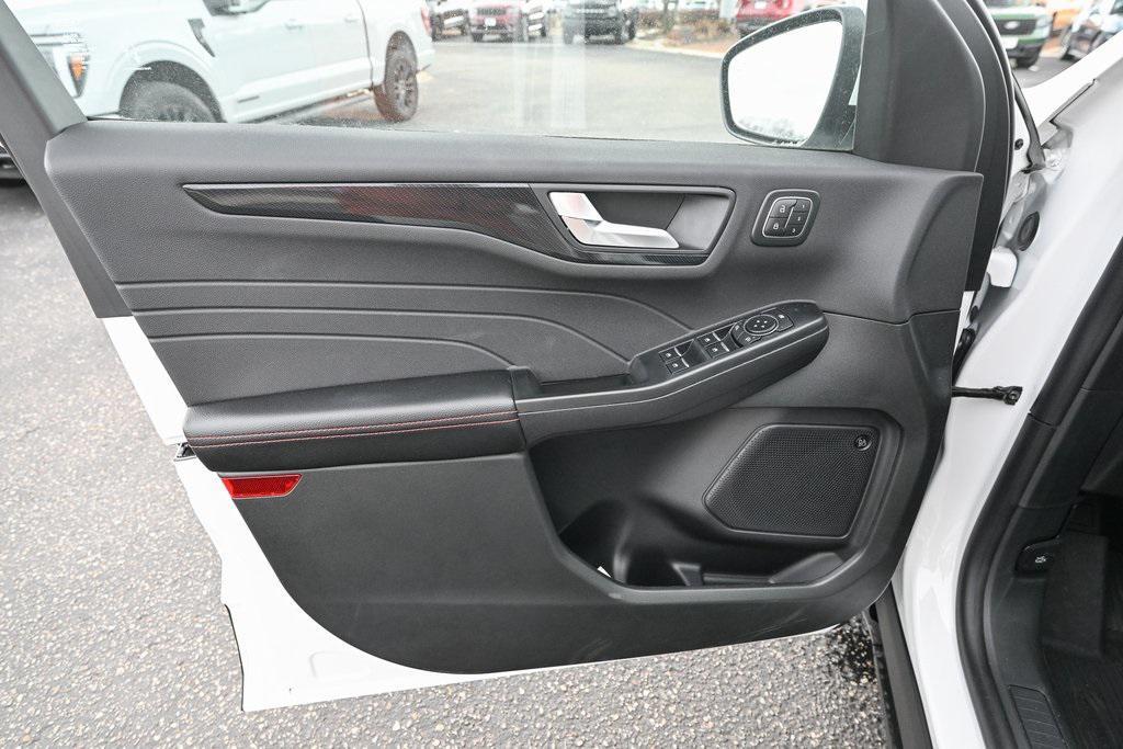 new 2025 Ford Escape car, priced at $36,656