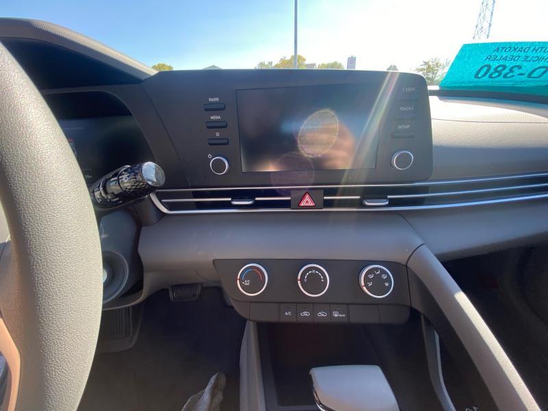 new 2025 Hyundai Elantra car, priced at $21,434