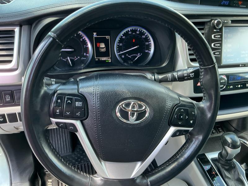 used 2018 Toyota Highlander car, priced at $23,746