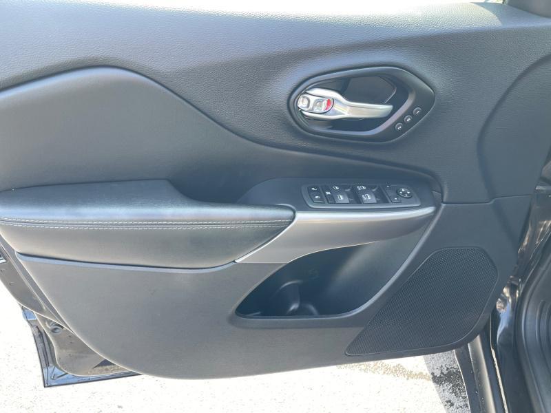 used 2022 Jeep Cherokee car, priced at $24,495