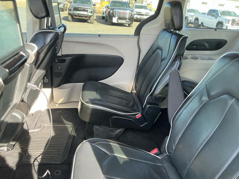 used 2021 Chrysler Pacifica car, priced at $27,995