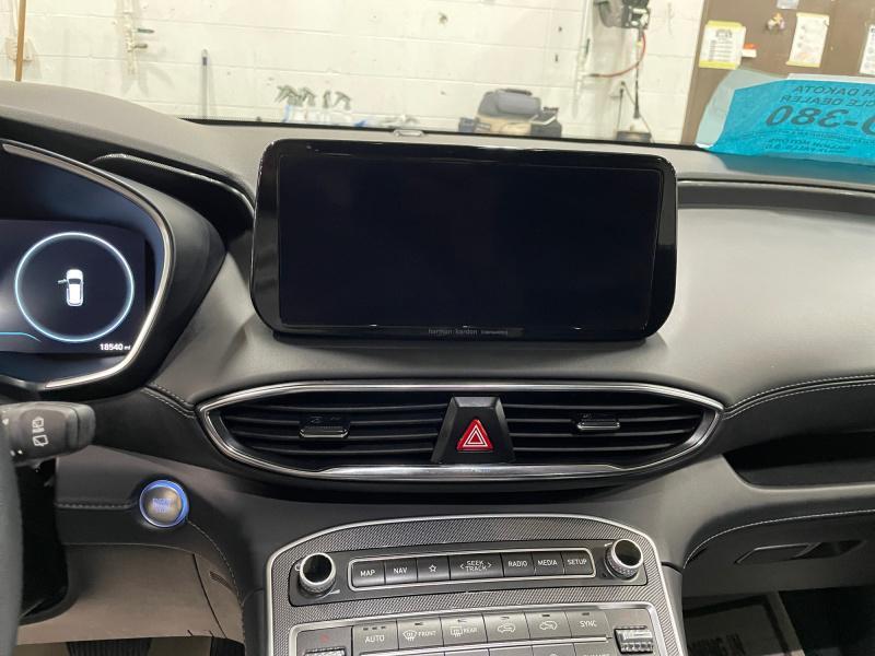 used 2023 Hyundai Santa Fe car, priced at $31,995