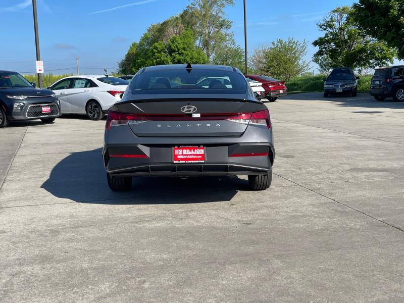 new 2025 Hyundai Elantra car, priced at $25,409