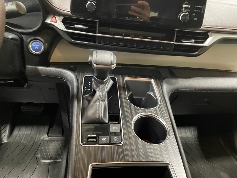 used 2022 Toyota Sienna car, priced at $48,995