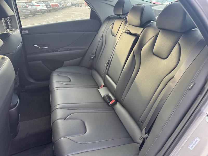 new 2025 Hyundai Elantra car, priced at $25,979